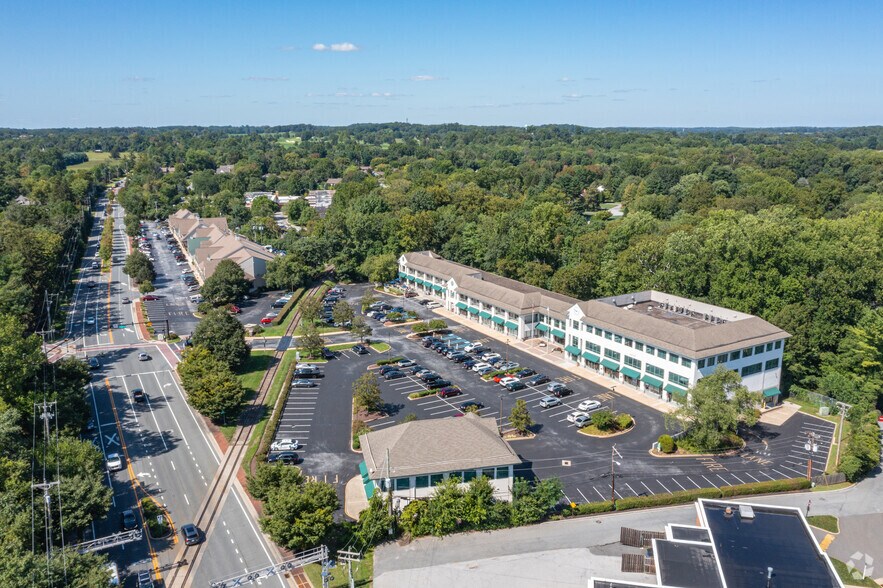 More Photos Of 4005 Kennett Pike, Greenville Unknown For Lease