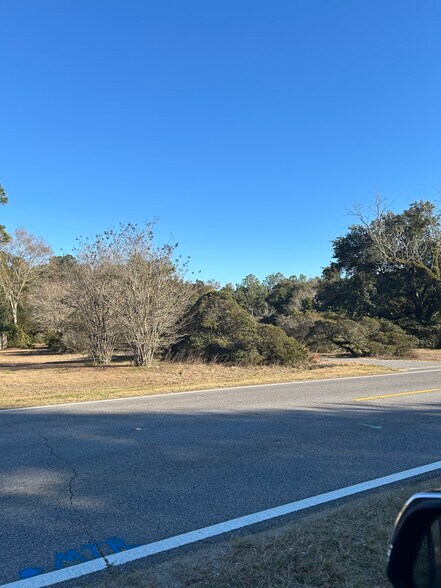 More Photos Of 4664 Chumuckla Hwy, Pace Land For Sale
