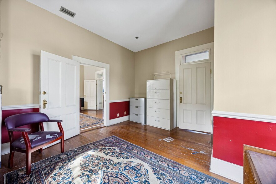 More Photos Of 501 N 3rd St, Fernandina Beach Office For Sale