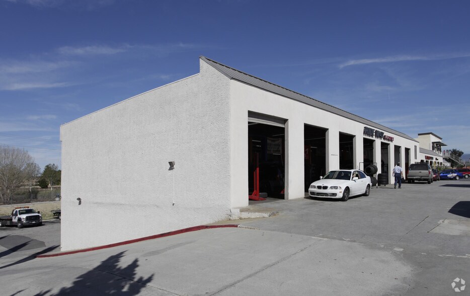 More Photos Of 25805-25865 San Fernando Rd, Santa Clarita Unknown For Lease
