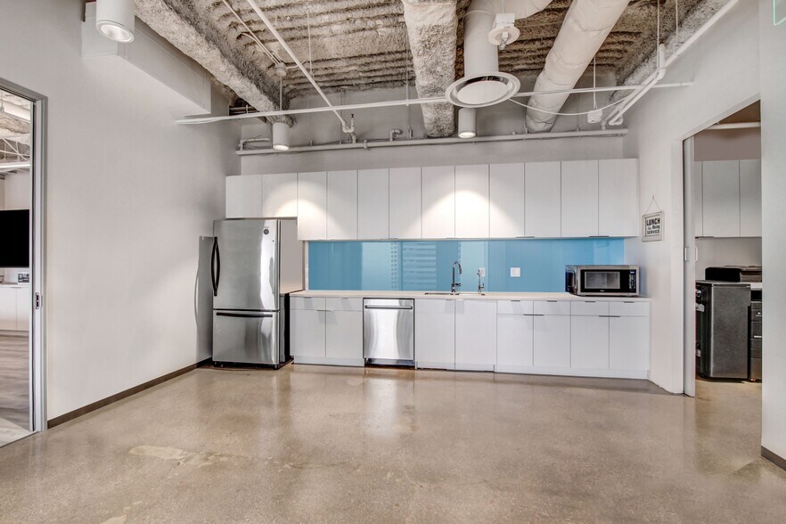 More Photos Of 445 S Figueroa St, Los Angeles Office For Lease