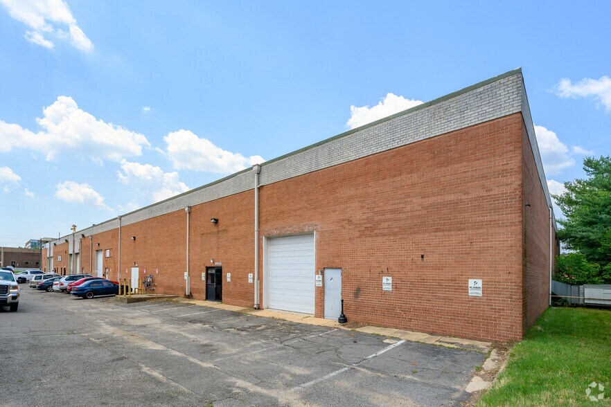 More Photos Of 6310 Gravel Ave, Alexandria Unknown For Lease