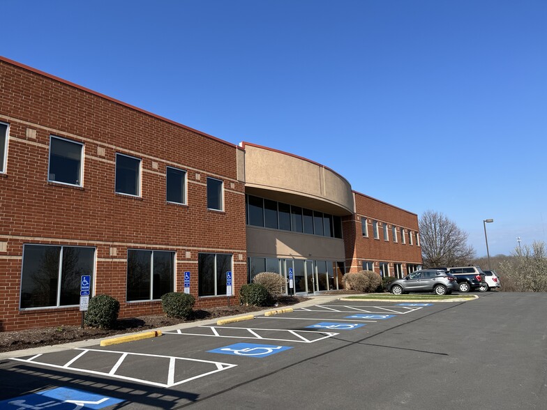 Primary Photo Of 401 Technology Dr, Canonsburg Light Distribution For Sale