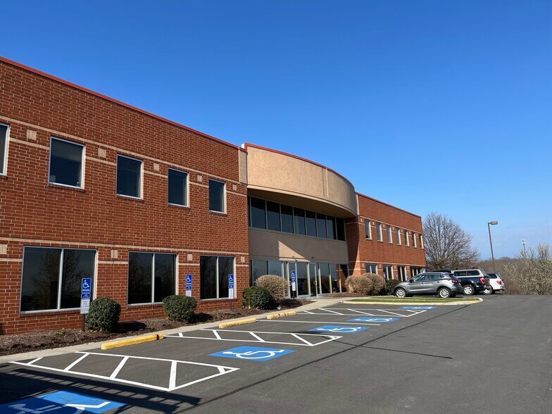 More Photos Of 401 Technology Dr, Canonsburg Light Distribution For Sale