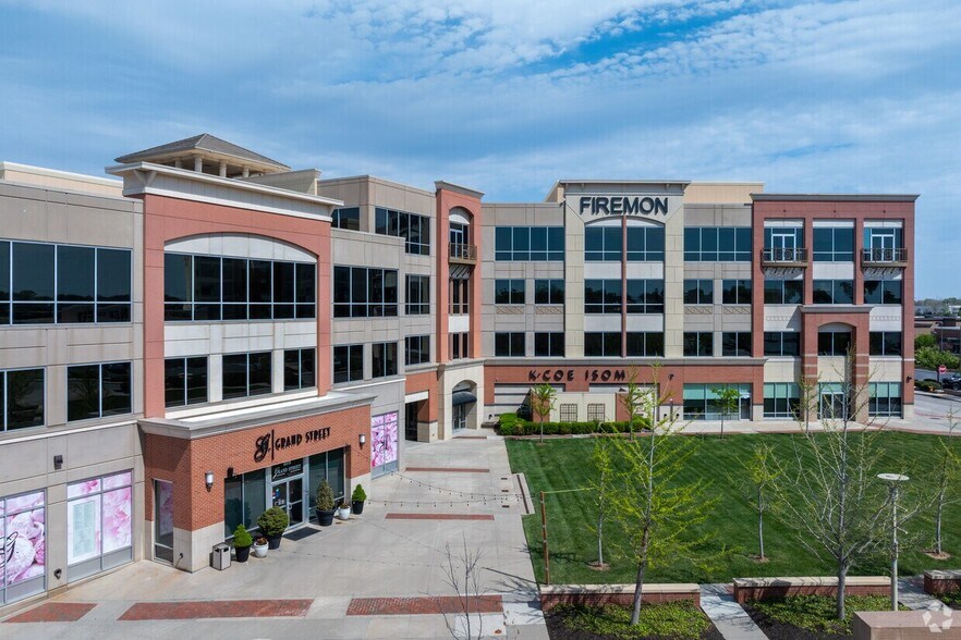 More Photos Of 8810-8815 Renner Blvd, Lenexa Office For Lease