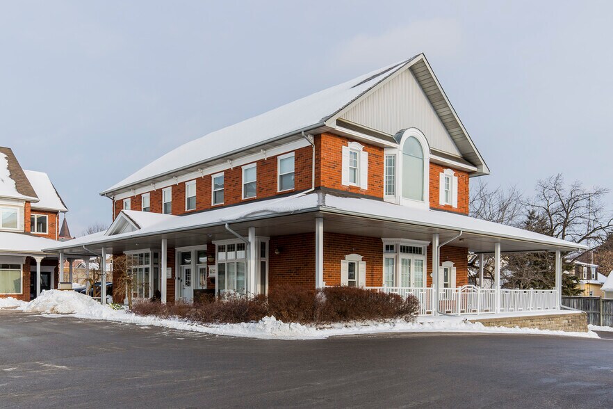 More Photos Of 35 Crawford Cres, Milton Storefront Retail Office For Lease