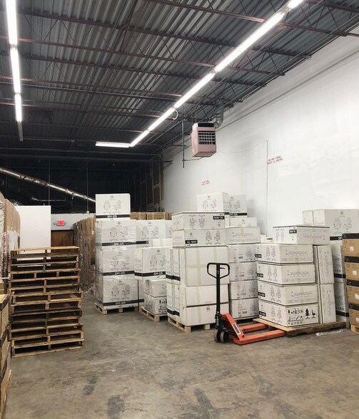 More Photos Of 849 Pickens Industrial Dr, Marietta Distribution For Lease