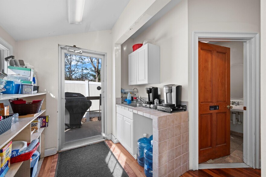 More Photos Of 1195 State Route 208, Monroe Unknown For Lease