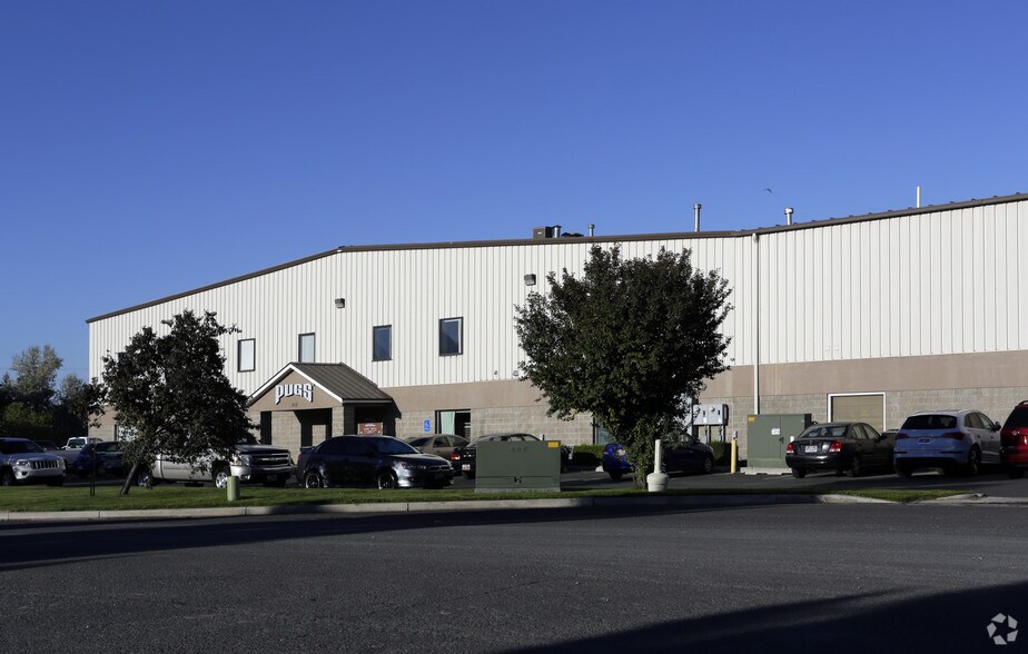 More Photos Of 215 N 1800 W, Lindon Warehouse For Lease