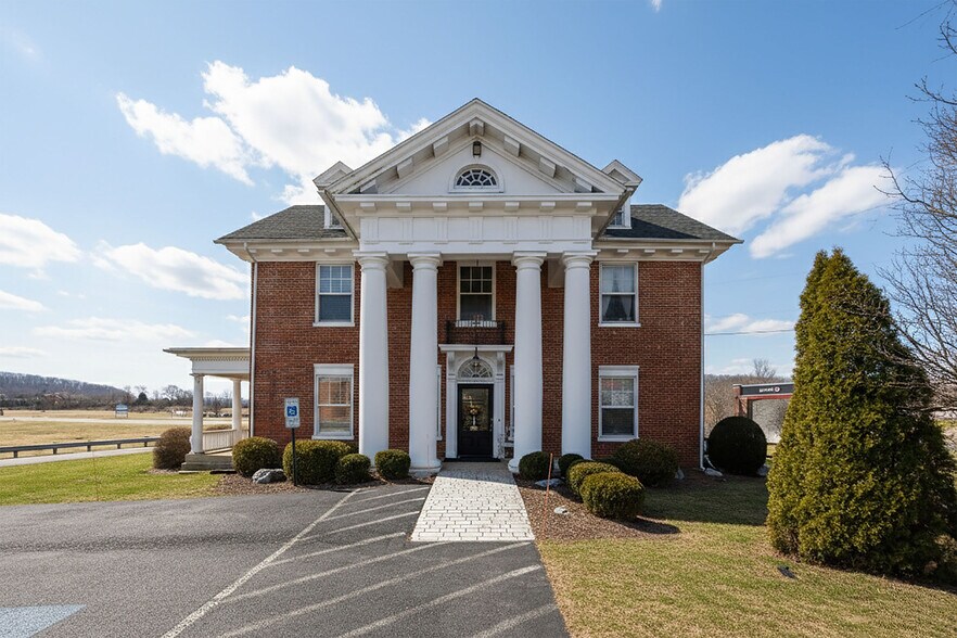 More Photos Of 30 Ladd Rd, Fishersville Office For Sale