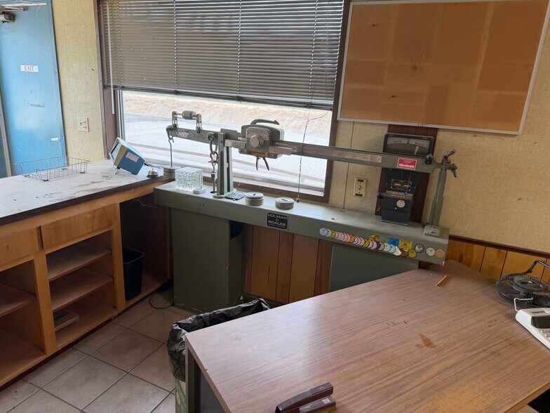 More Photos Of 7082 Tule Rd, Arbuckle Industrial For Sale