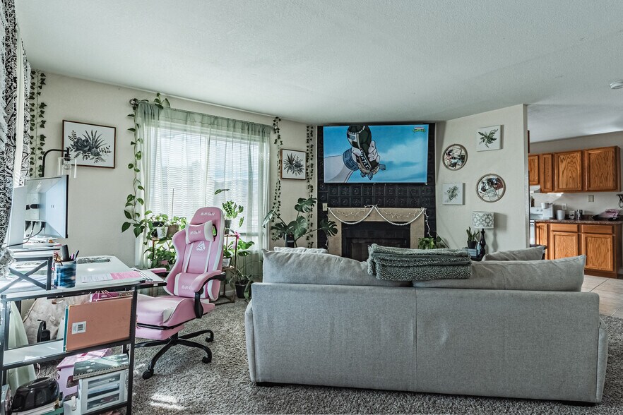 More Photos Of 6970 Peyote Way, Colorado Springs Apartments For Sale