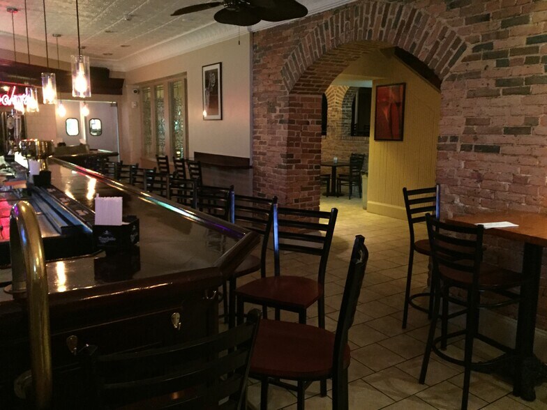 More Photos Of 885-889 N Howard St, Baltimore Restaurant For Sale