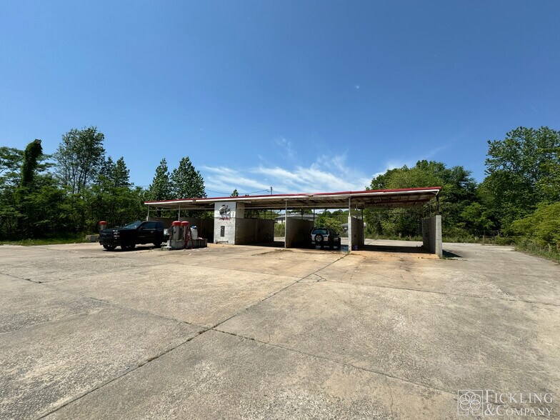 Primary Photo Of 12765 Augusta Hwy, Sparta Carwash For Sale