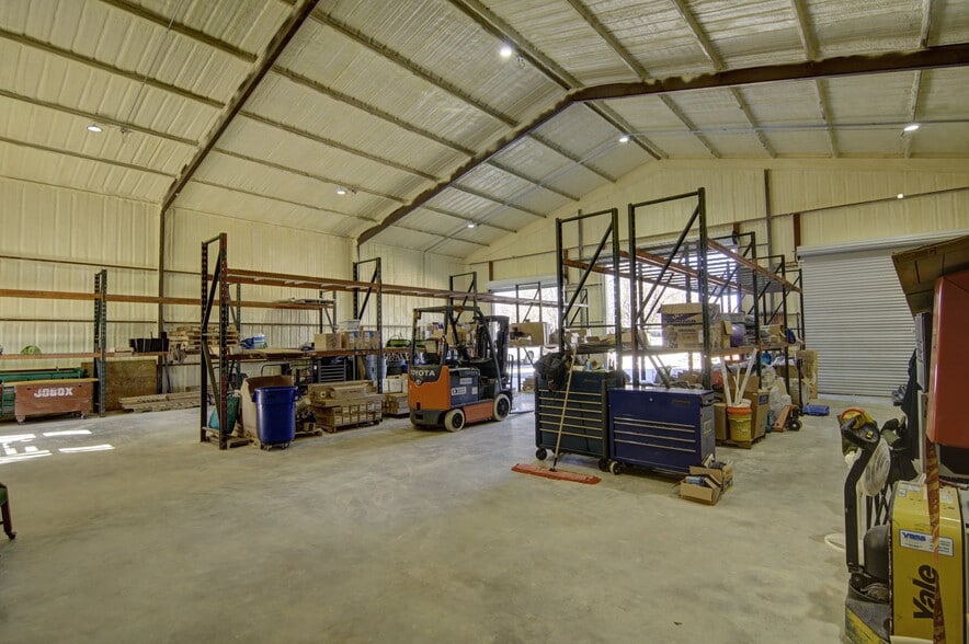 More Photos Of 4262 Burleson Retta Rd, Burleson Flex For Sale