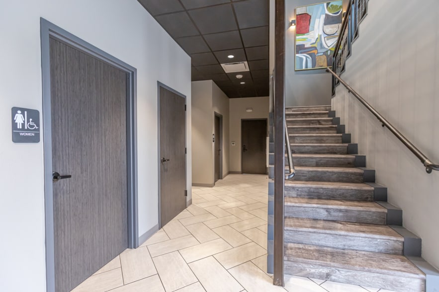 More Photos Of 3006 Barron Rd, College Station Restaurant For Lease