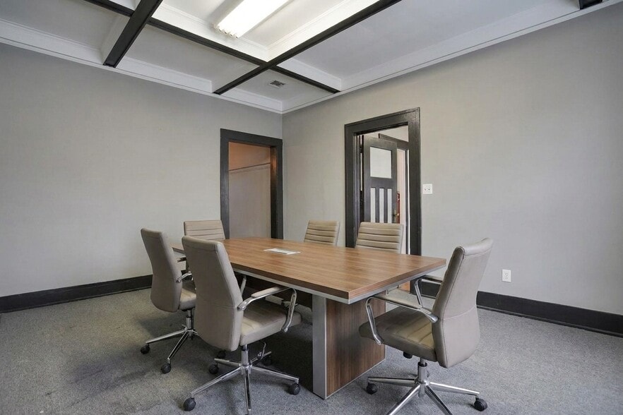 More Photos Of 22 S Madison Ave, Spring Valley Office For Sale
