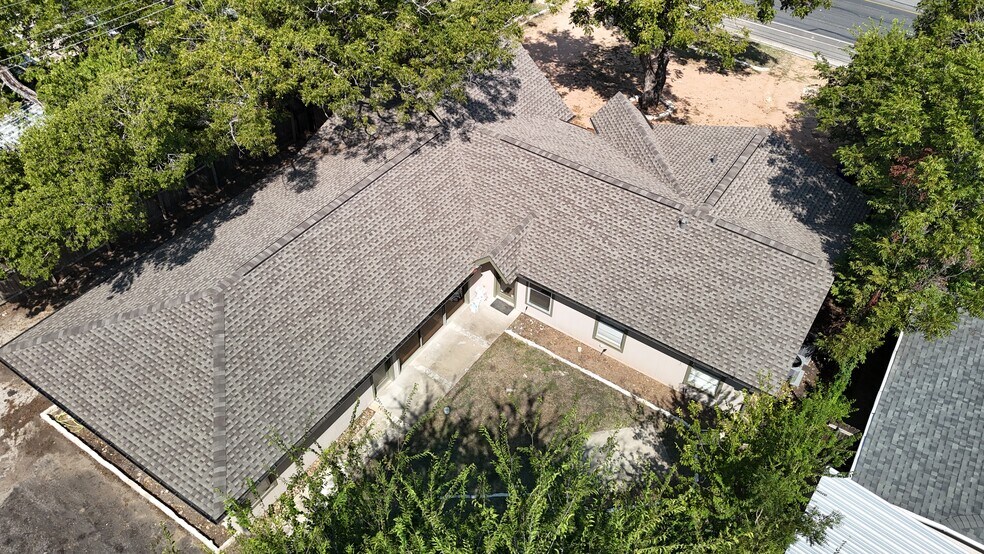 More Photos Of 7217 McNeil Dr, Austin Office For Sale
