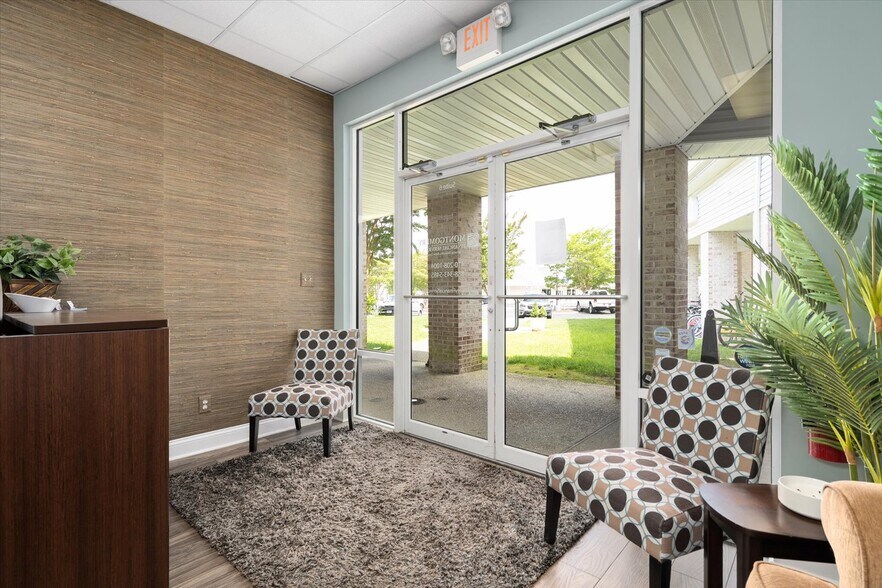 More Photos Of 11022 Nicholas Ln, Berlin Storefront Retail Office For Sale