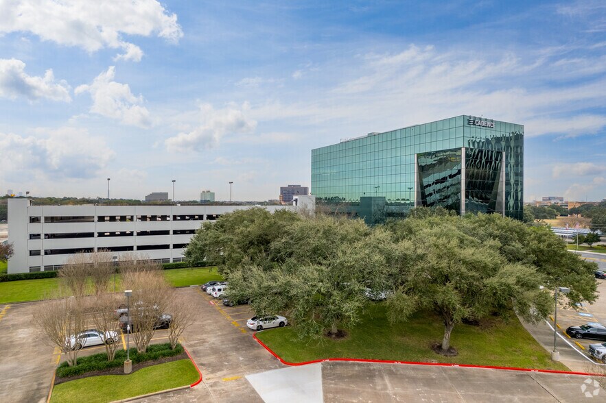 More Photos Of 10260 Westheimer Rd, Houston Office For Lease