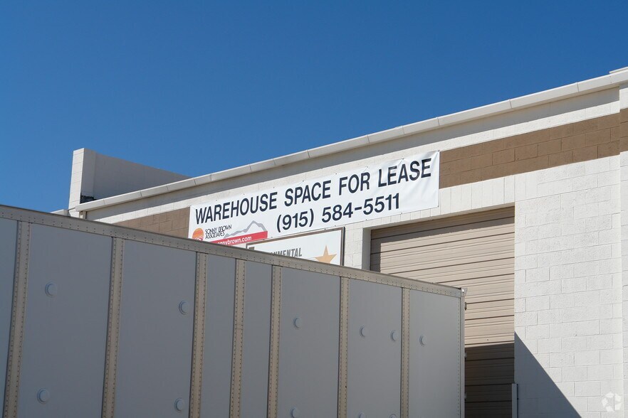 More Photos Of 9715-9721 Carnegie Ave, El Paso Distribution For Lease
