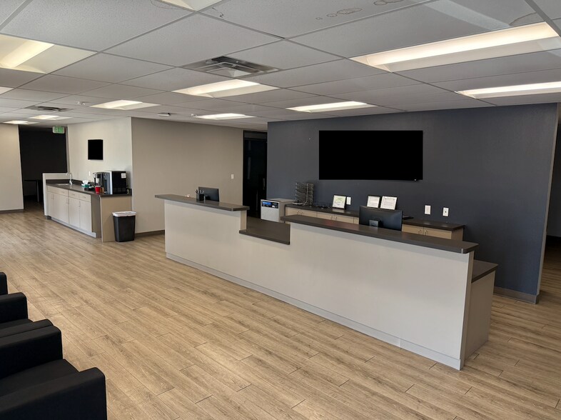 More Photos Of 5530-5534 Arrow Hwy, Montclair Unknown For Lease