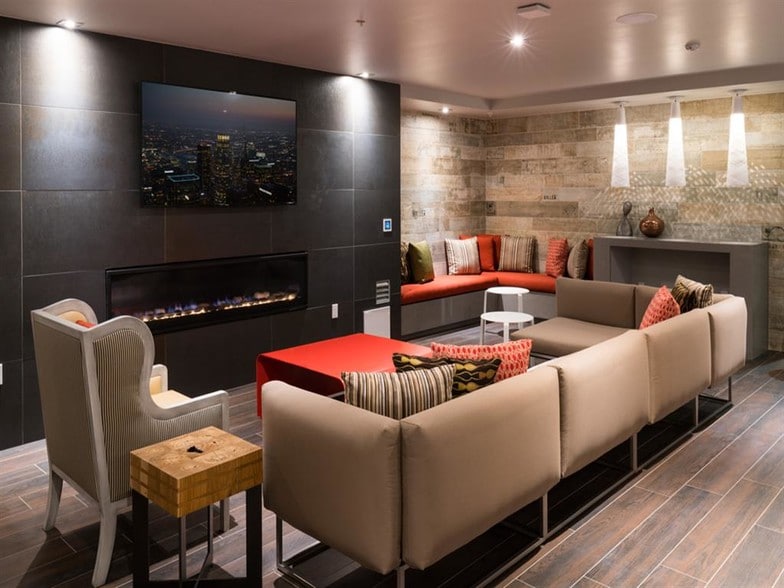 More Photos Of 905 E 2nd St, Los Angeles Apartments For Lease