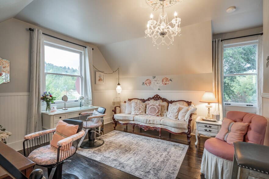 More Photos Of 2516 Willow Creek Rd, Prescott Freestanding For Sale