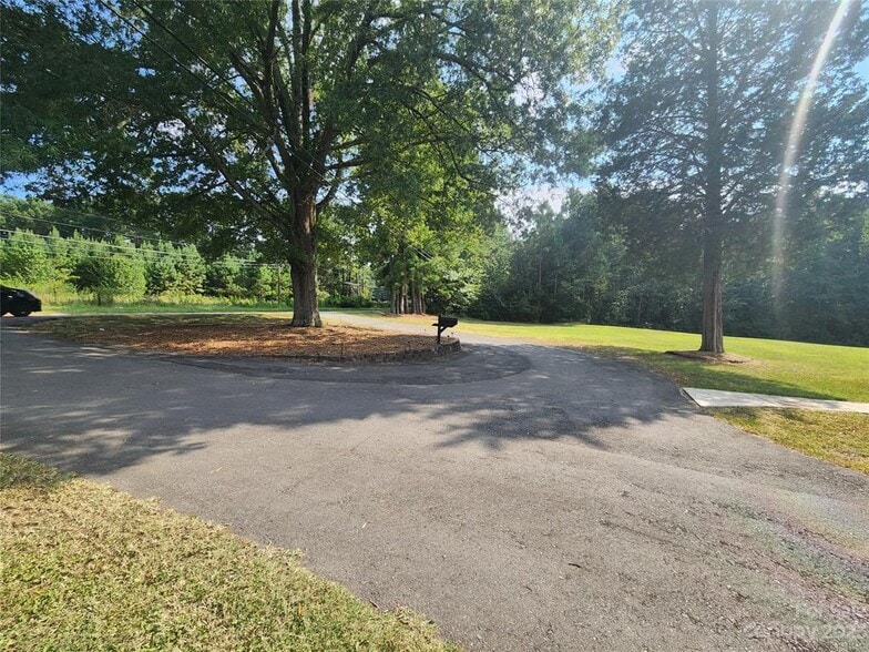 More Photos Of 4515 Beaty Rd, Gastonia Loft Creative Space For Sale