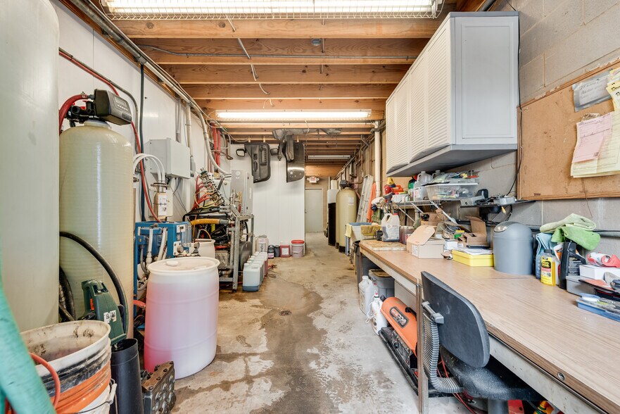 More Photos Of 1704 Teasley Ln, Denton Specialty For Sale