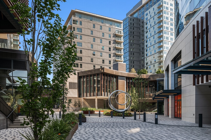 More Photos Of 10300-10330 NE 8th St, Bellevue Apartments For Lease