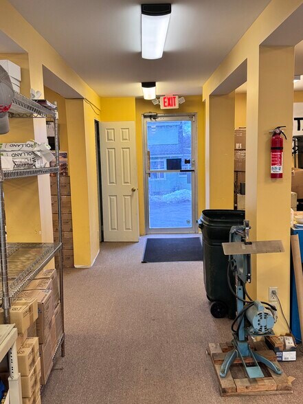 More Photos Of 1316 Central Ave, Albany Freestanding For Sale