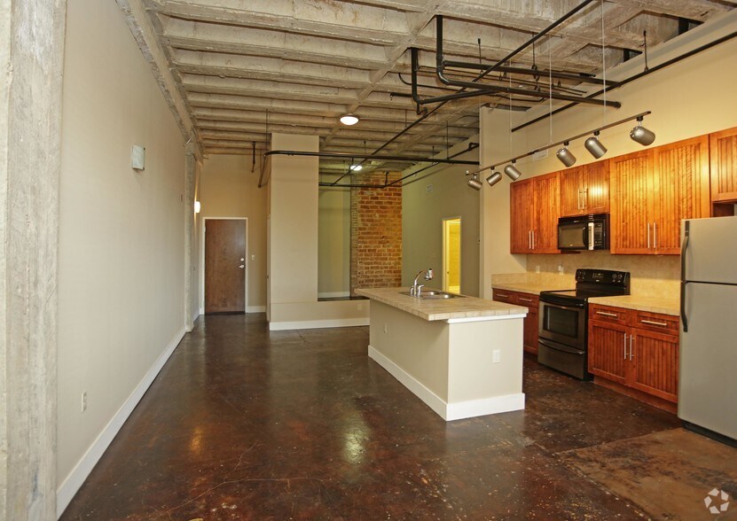 More Photos Of 625 Ryan St, Lake Charles Apartments For Sale