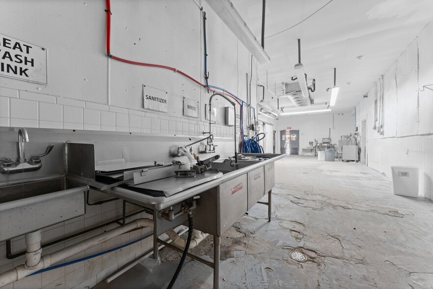 More Photos Of 24 Commerce St, Franklin Industrial For Sale