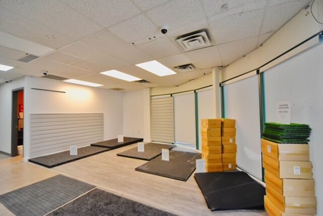 More Photos Of 1431 40th Ave NE, Calgary Light Distribution For Sale