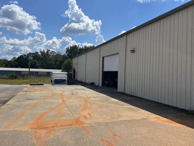 Primary Photo Of 105 Metro Dr, Anderson Warehouse For Lease