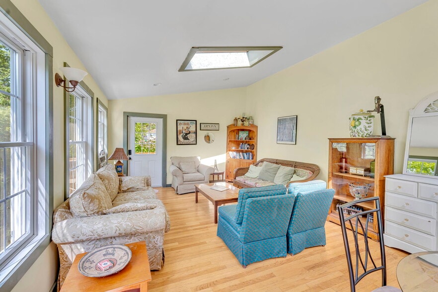 More Photos Of 7667 State Highway 80, Springfield Center Hotel For Sale