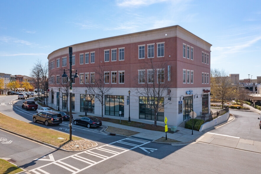 More Photos Of 2015 Ayrsley Town Blvd, Charlotte Unknown For Lease