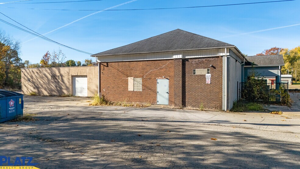 More Photos Of 645 Summit St NW, Warren General Retail For Sale