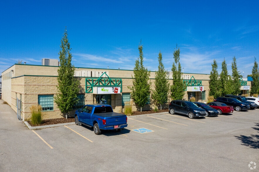 Primary Photo Of 5039-5051 13th St SE, Calgary Warehouse For Lease