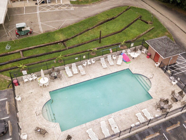 More Photos Of 9100 Wilcox Neck Rd, Charles City Marina For Lease