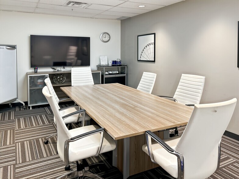 Primary Photo Of 895 Don Mills Rd, Toronto Coworking Space