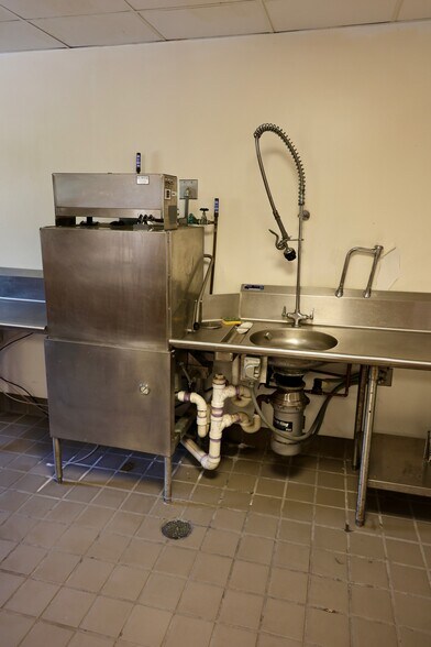 More Photos Of 5335 S.Sandusky Rd Rd, Peck Flex For Sale