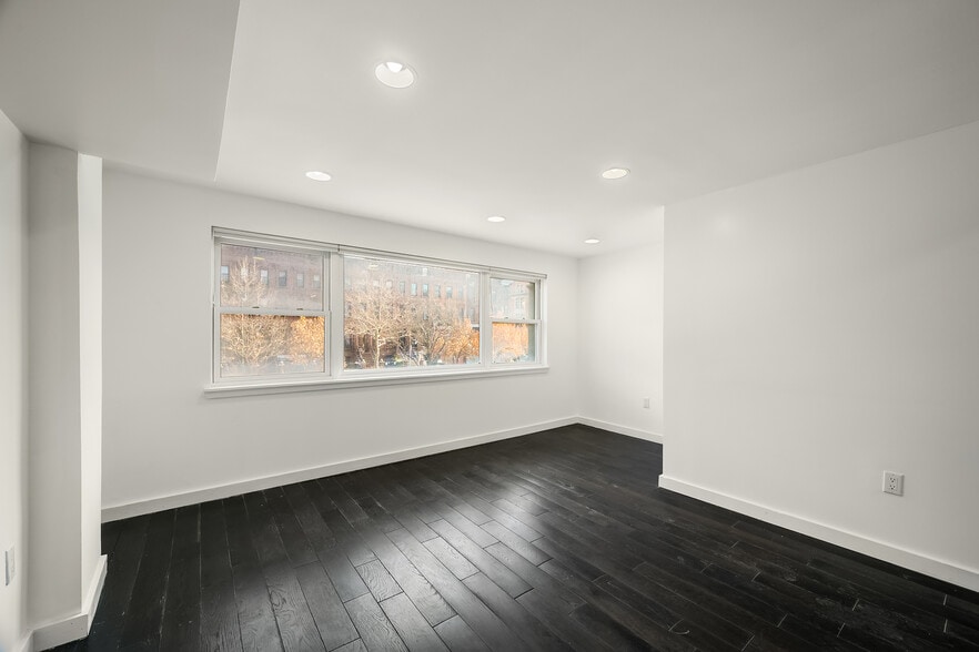 More Photos Of 273 Lenox Ave, New York Storefront Retail Office For Lease