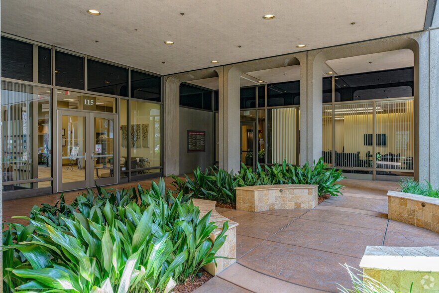 More Photos Of 455 Capitol Mall, Sacramento Office For Lease