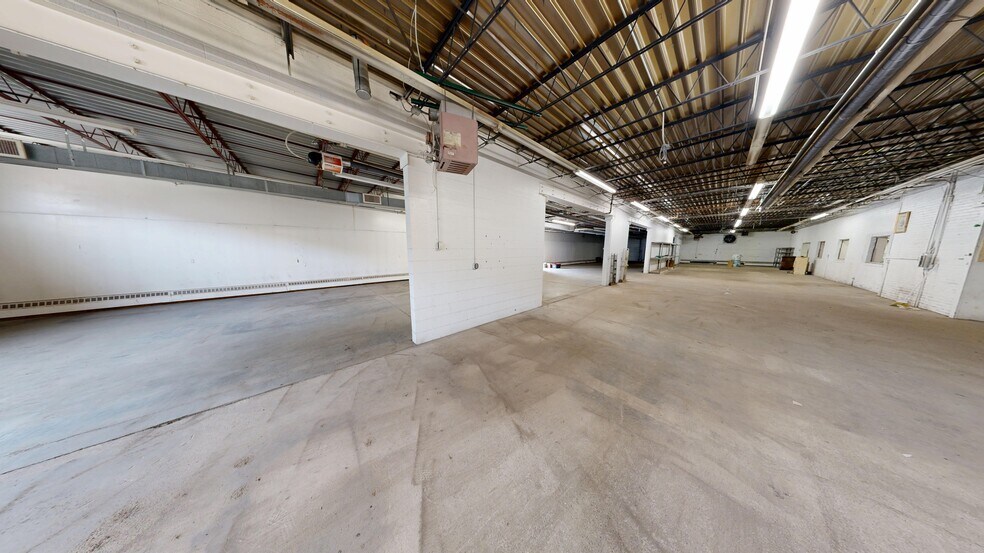 More Photos Of 714 W Washington Blvd, Fort Wayne Warehouse For Sale