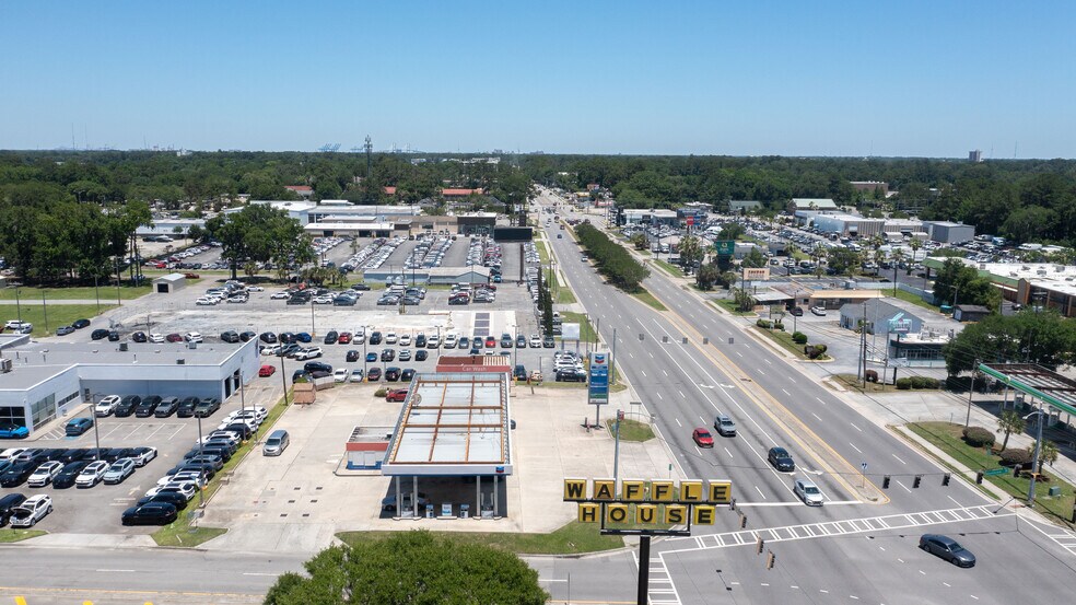More Photos Of 7203 Abercorn St, Savannah Convenience Store For Sale