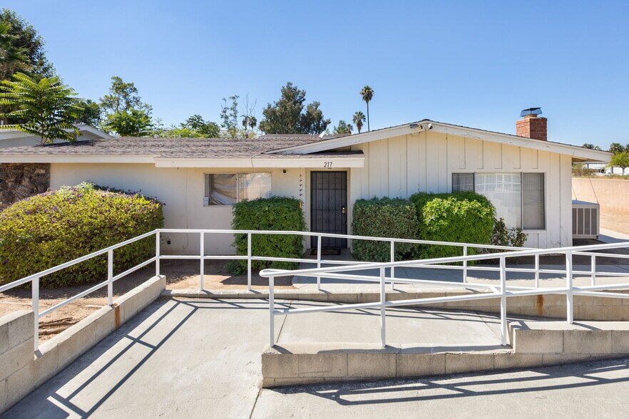More Photos Of 217 Judson St, Redlands Apartments For Sale