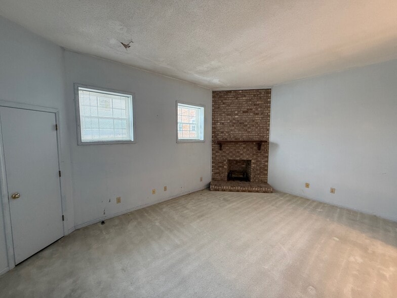 More Photos Of 112 E Wade St, Wadesboro Office For Sale