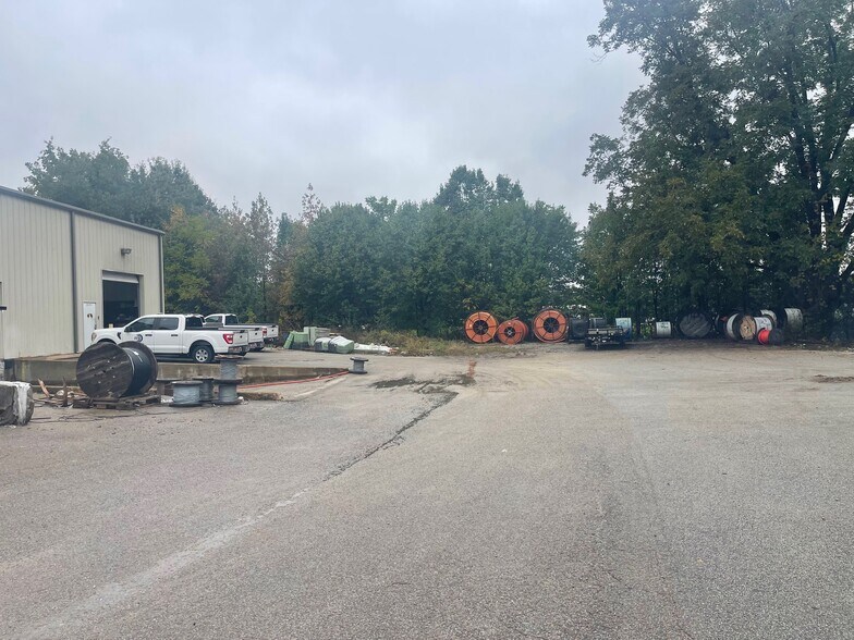 More Photos Of 71 Fairway Blvd, Jackson Office For Lease